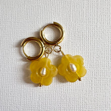Load image into Gallery viewer, Lucy Drops ~ Flower Pearl Huggies