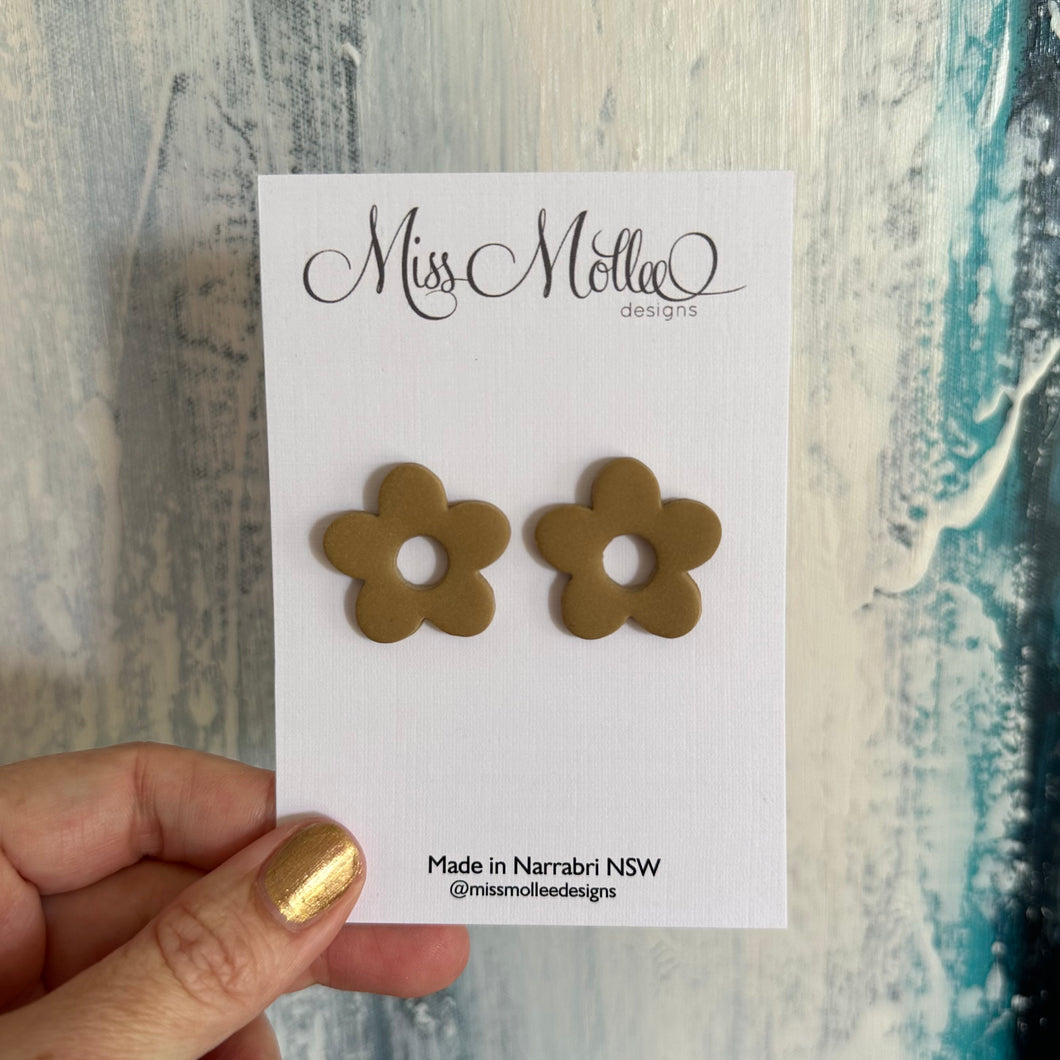 The Capsule ~ Flower Studs in Camel