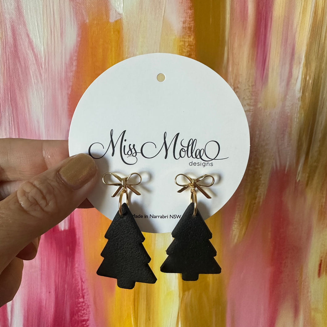 Oh Big Christmas Tree w Bows ~ Black