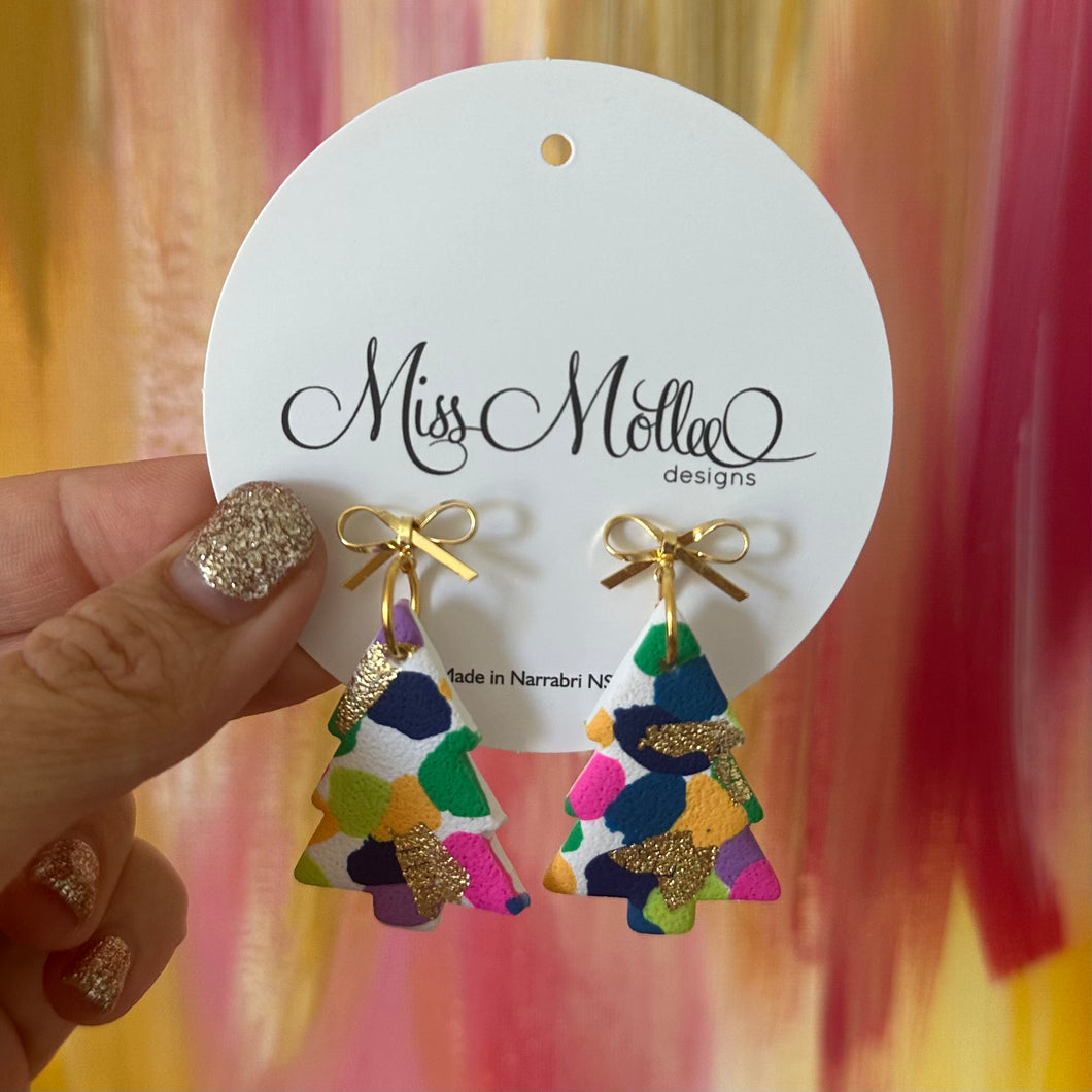 Oh Big Christmas Tree w Bows ~ Confetti