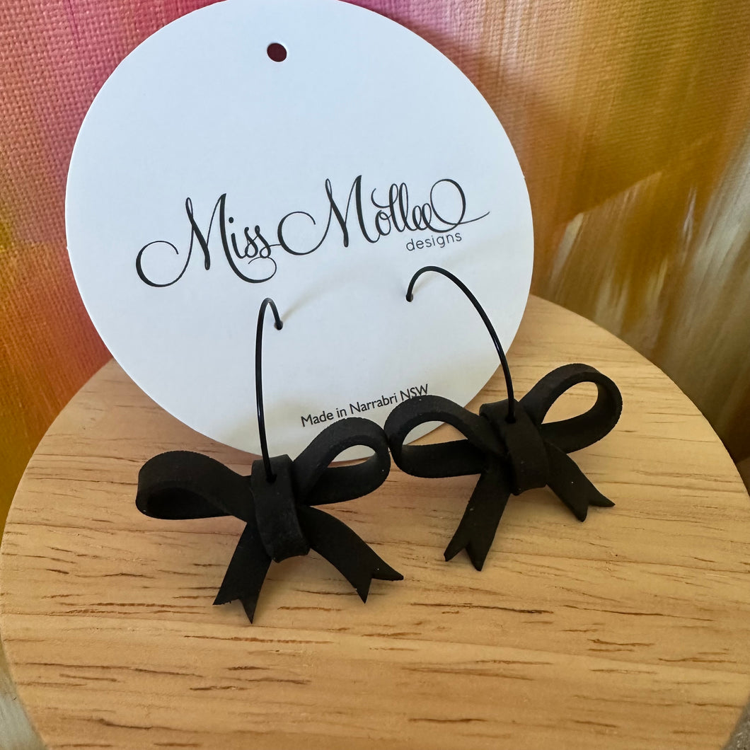 Bows ~ Black
